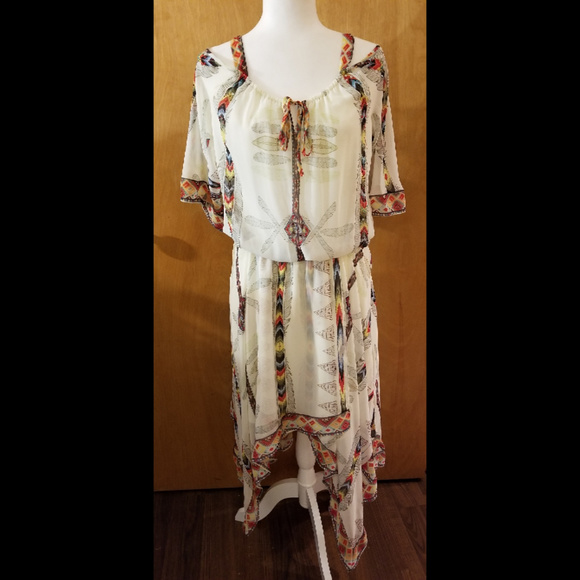 Vintage Collection Dresses & Skirts - Vintage Collection Angel Wing Aztec Print Dress